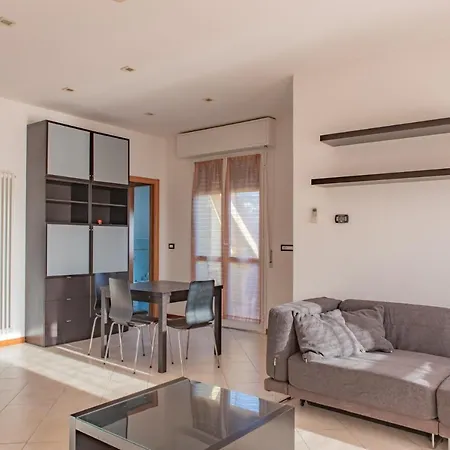Rivierarent Attico Vista Porto Di Apartamento Loano